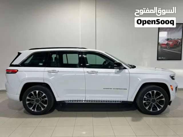 2022 جيب جراند شيروكى Overland