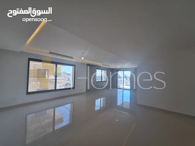 شقة طابق تسوية للبيع في دابوق بمساحة بناء 300م