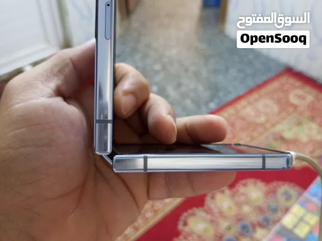 جهاز سامسونك Z فليب 4