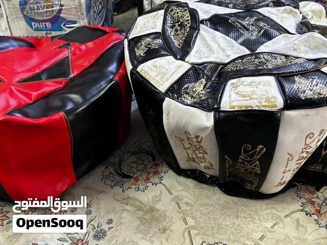 للبيع – مقاعد أرضية صناعة مصرية (بوف/بف) عدد 4