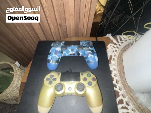 بلايستيشن 4 سلم بحاله جيده جداا مت ايدتين