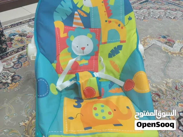 كرسي اطفال  جديد بعجمان للبيع