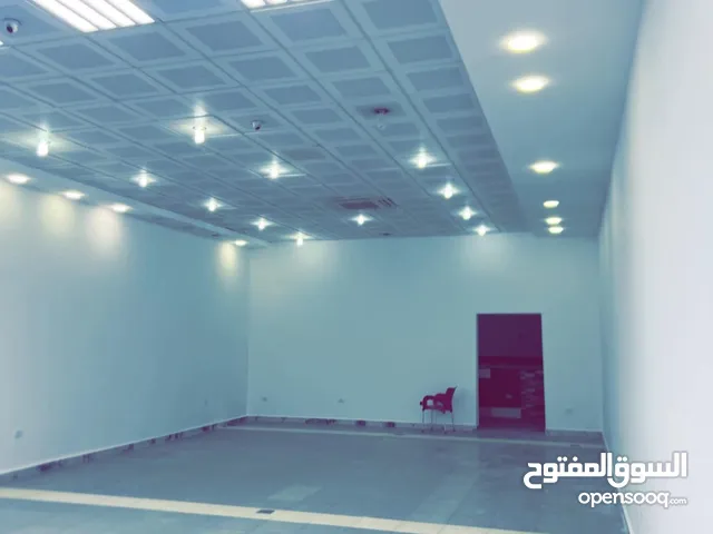 صالة تجارية 160م للإيجار السراج طريق كوبري الثلاجات