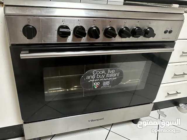 Almost brand-new Italian (Indest Gas cooker)
