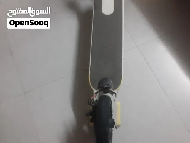 سكوتر كهربائي مستعمل للبيع وقابل للتفاوض الحجم العادي