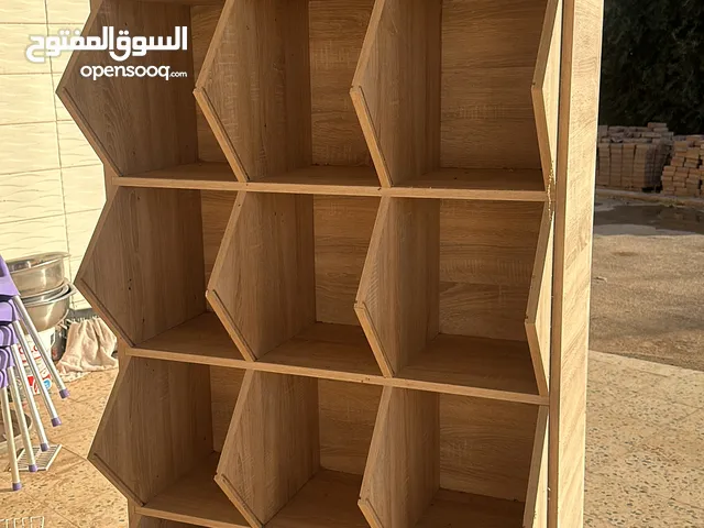 للبيع يمشي مكسرات او اي شي