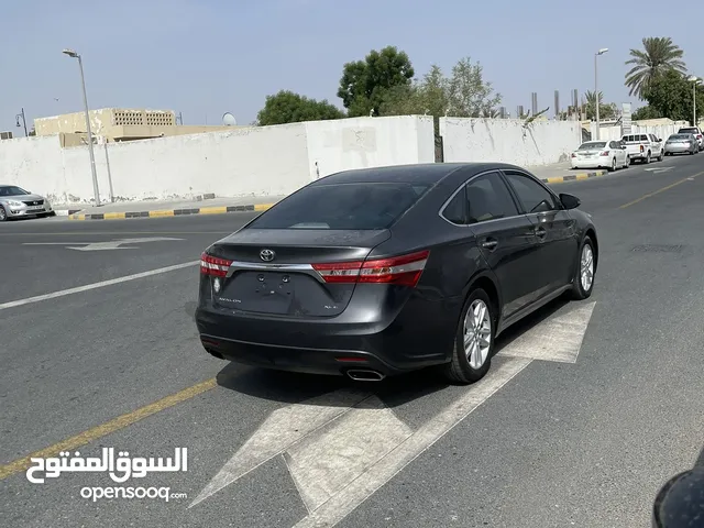 Used Toyota Avalon in Sharjah