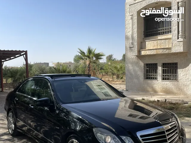 Mercedes e200 cgi 2010w212 فحص كامل وفل كامل اعلى صنف 4جيد وعلى الفحص للتواصل على الرقم بالوصف