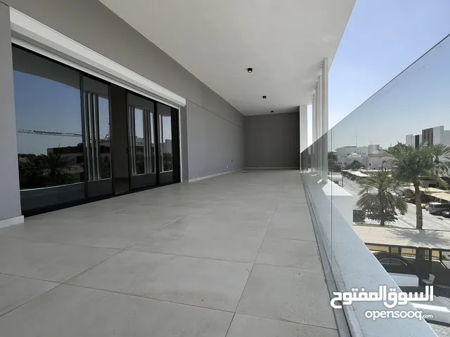 500 m2 4 Bedrooms Villa for Rent in Kuwait City Shuwaikh