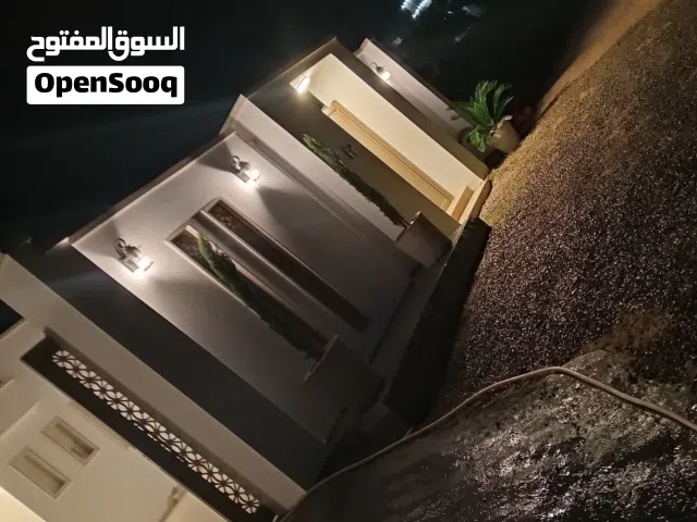 100 m2 2 Bedrooms Townhouse for Sale in Tripoli Ain Zara