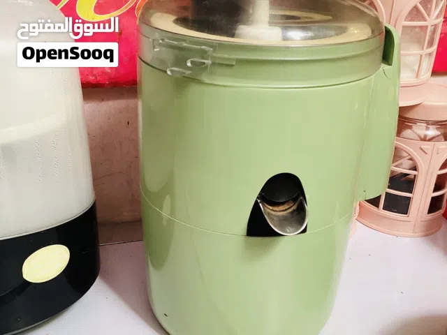 غراض بيت جديدة ونضيفة نصهم ما مستعمل بلباكيت ادخل على الصور وشوف الي يعجبك ادخل على الوصف