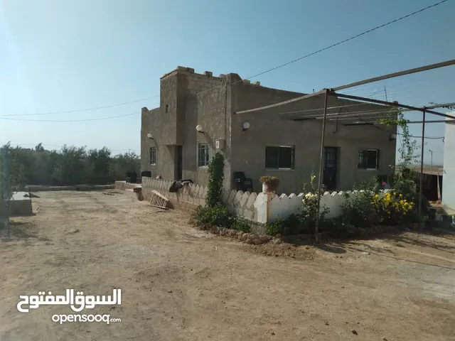 111 m2 3 Bedrooms Townhouse for Sale in Mafraq Um Al Jimal