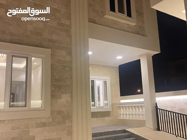 550 m2 More than 6 bedrooms Townhouse for Sale in Dhofar Salala