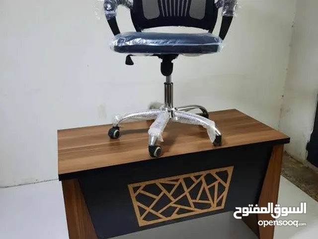 عرض مميز لفترة محدودةمكتب قياس 120سم عمق 60سم مع درجين معلقات خشب لامينيت مع كرسي شبك توصيل مجاني