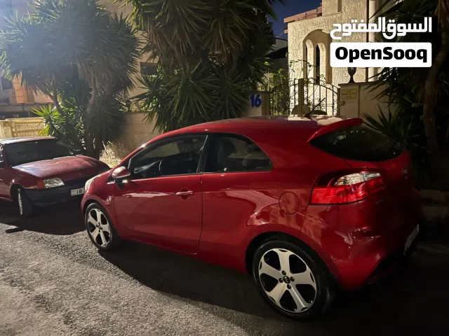 2015, كيا, ريو, Standard