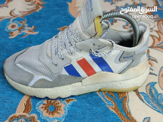 أديداس نسائي أصلي قياس 40 و طبي_ شوفو الفيديو واقرو الوصف