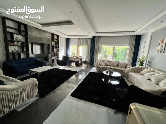 290 m2 More than 6 bedrooms Villa for Sale in Giza 6th of October
