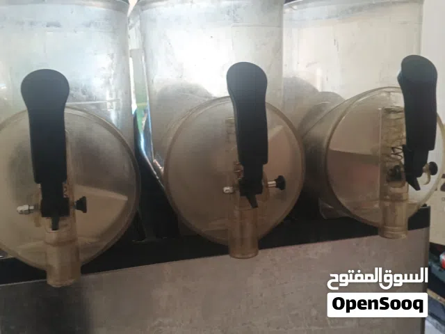 ماكينه عصير ثلاث اماكن العصير نظيفه بحاله الوكاله استعمال شهر معها قاعده