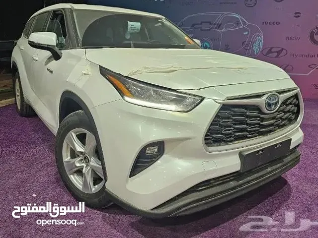 Toyota Highlander 2023 in Al Riyadh
