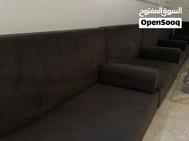 جلسة ارضيه