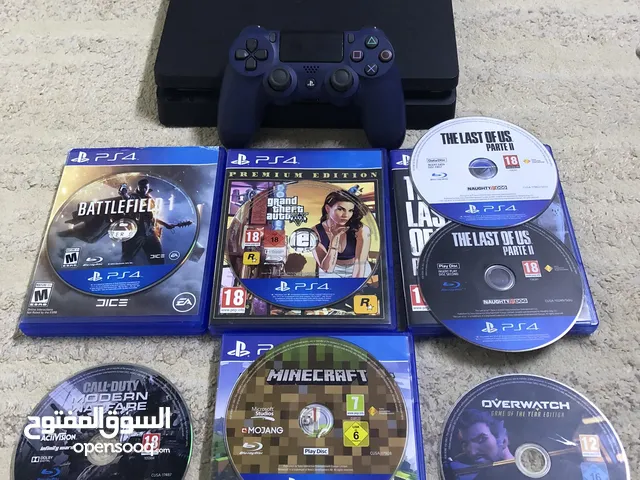 PS4 slim with 7 cds