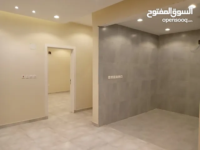 192 m2 2 Bedrooms Apartments for Rent in Al Riyadh Al Hamra