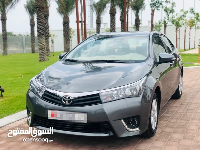 Toyota Corolla 2.0L 2015 model good car available for sale