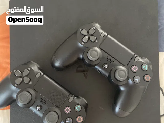 Ps4 مستعمله بحاله جيده