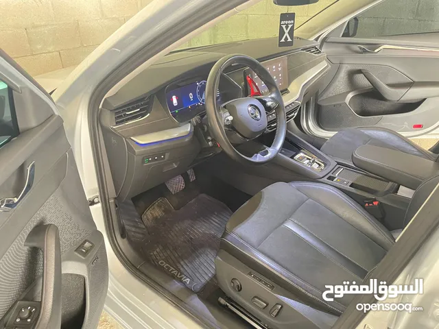 سكودا اوكتافيا 2020 عداد قليل فل الفل مع بانوراما