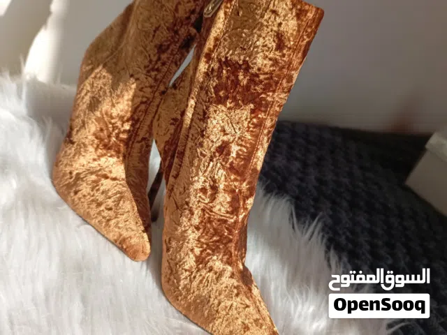 لعشاق الاناقه والتمييز: جزمه ماركه  Sam Edelman