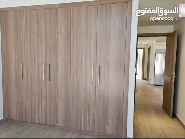 شقتك شخصيتك جاهزه للسكن 3 غرف بسعر غرفتين برفيرا مدينه الشيخ محمد بن راشد بعرض سعر لقطه