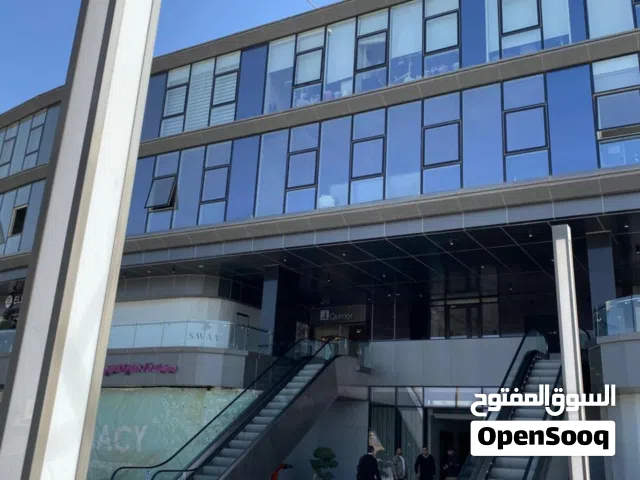 محل للبيع في التجمع الخامس جوا مول تجاري مساحته 27 متر مطلوب مليون بس