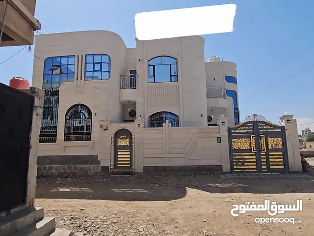 200 m2 5 Bedrooms Villa for Sale in Sana'a Hezyaz