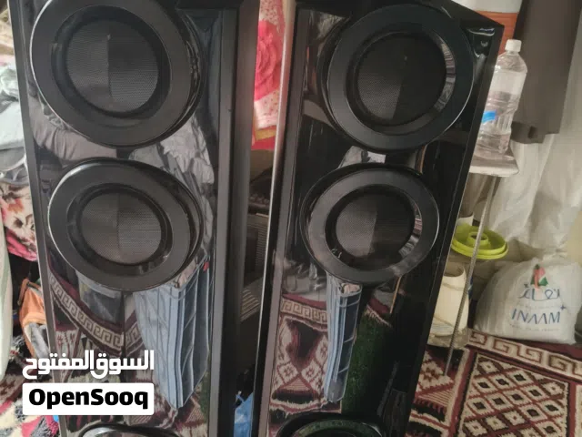 جهاز تسجيل مسرح + مشغل تلفزيون + سماعتين ماركة LG