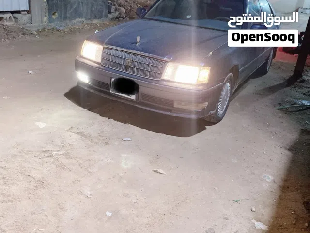 Used Toyota Crown in Basra