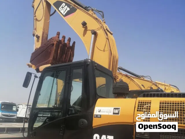 حفارة كتر بلر 320DL مديل 2010 بحالة جيدة جداً ساعات العمل 17582