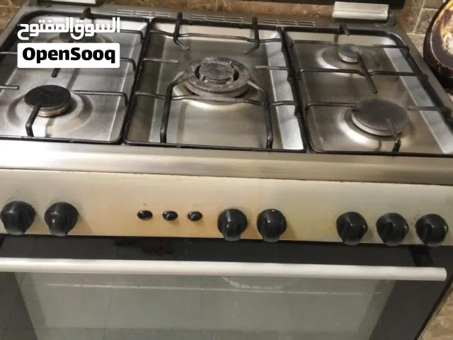 طباخة مع غاز سلندر للبيع