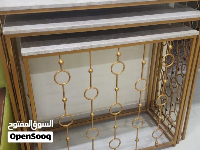 طاوله بوفيه جديده دون استخدام مصنوعه من الجرانيت