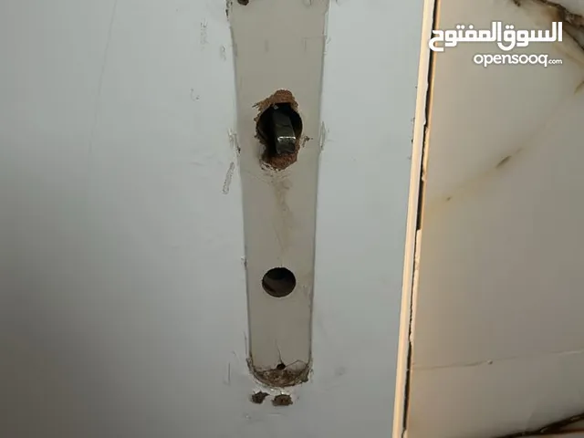 صيانة ابواب خشبية وصيانة اتات منزلية وتركيب وصيانة ديار ال نوم والدولاب