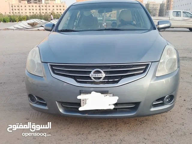 Used Nissan Altima in Al Ahmadi