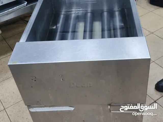 مكينة ثلج إيطالي بالإضافة لقلاية بطاطس