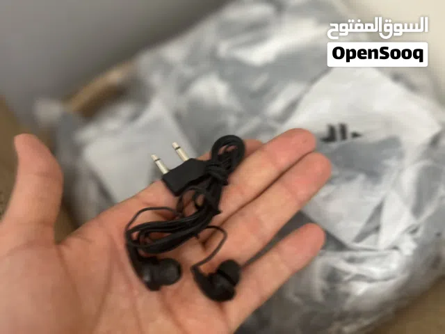 سمعات لاسلكي ومنضومات وكمبيوترات