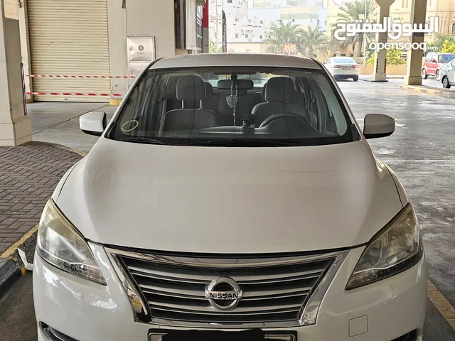 Nissan sentra 2015 1.6 urgent sale excellent condition نيسان سنترا 2015 السعر لسرعه البيع