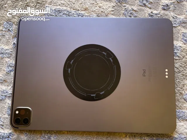 ايباد برو 11نظيف استخدام 3اشهور