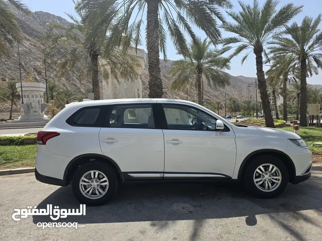 Used Mitsubishi Outlander in Muscat