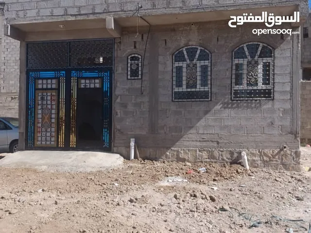 100 m2 4 Bedrooms Townhouse for Sale in Sana'a Other