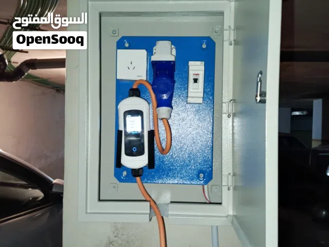 نقاط شحن السيارات الكربائيه تريكيب ونقل وصيانة نقاط الشحن والشواحن الجديده والمستخدمه