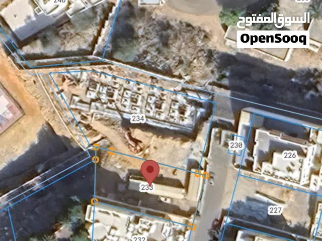 ارض سكني مرتفعات القرم مساحة الارض 811 متر مربع موقع ممتاز مرتفعه مطلوب 250 الف مباشره. https://maps