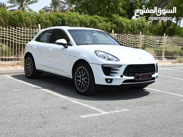 0% DP - BEST DEAL - AGENCY MAINTAINED - PORSCHE MACAN S WITH PANORAMIC ROOF - RED INTERIOR - GCC