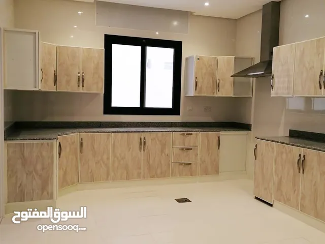 300 m2 4 Bedrooms Apartments for Rent in Mubarak Al-Kabeer Al Masayel